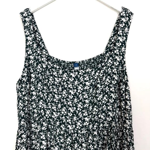 Old Navy Sleeveless Floral Dress - Picture 3 of 8
